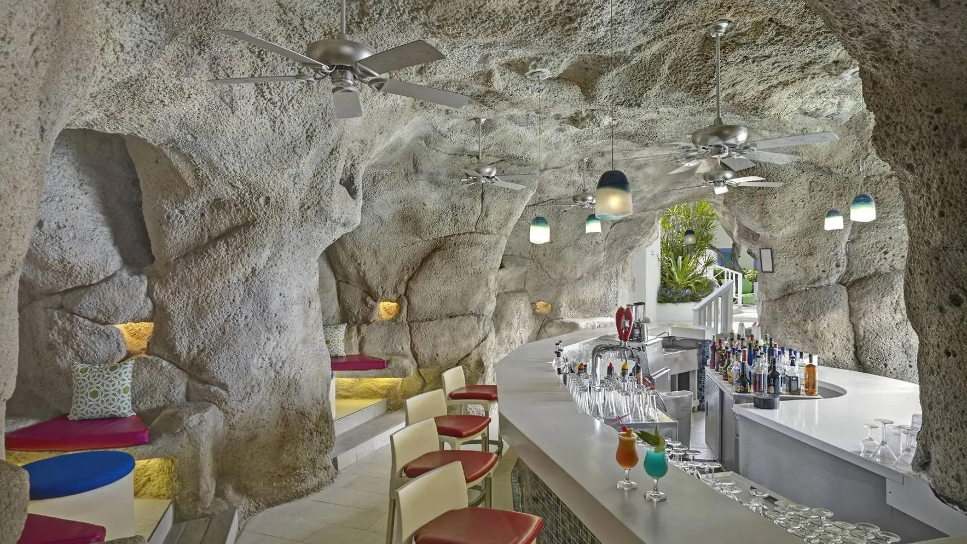 Crystal Cove By Elegant Hotels - All-Inclusive Сент-Джеймс