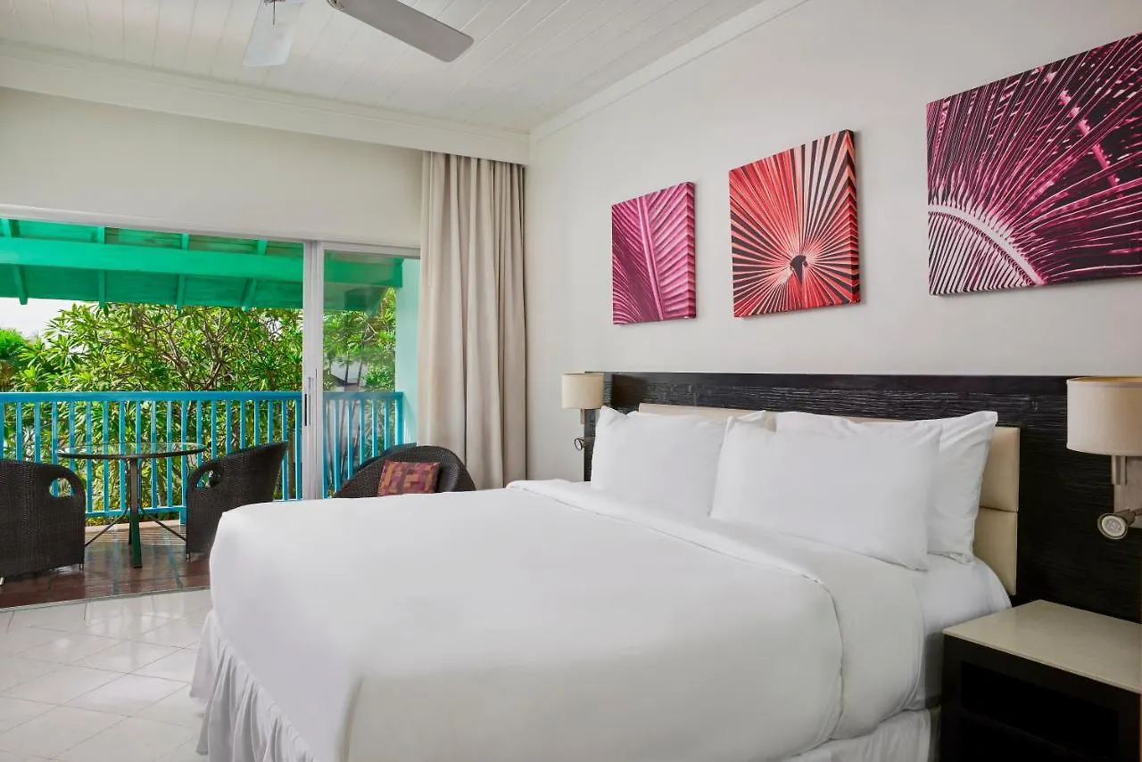Crystal Cove By Elegant Hotels - All-Inclusive Saint James 4*,