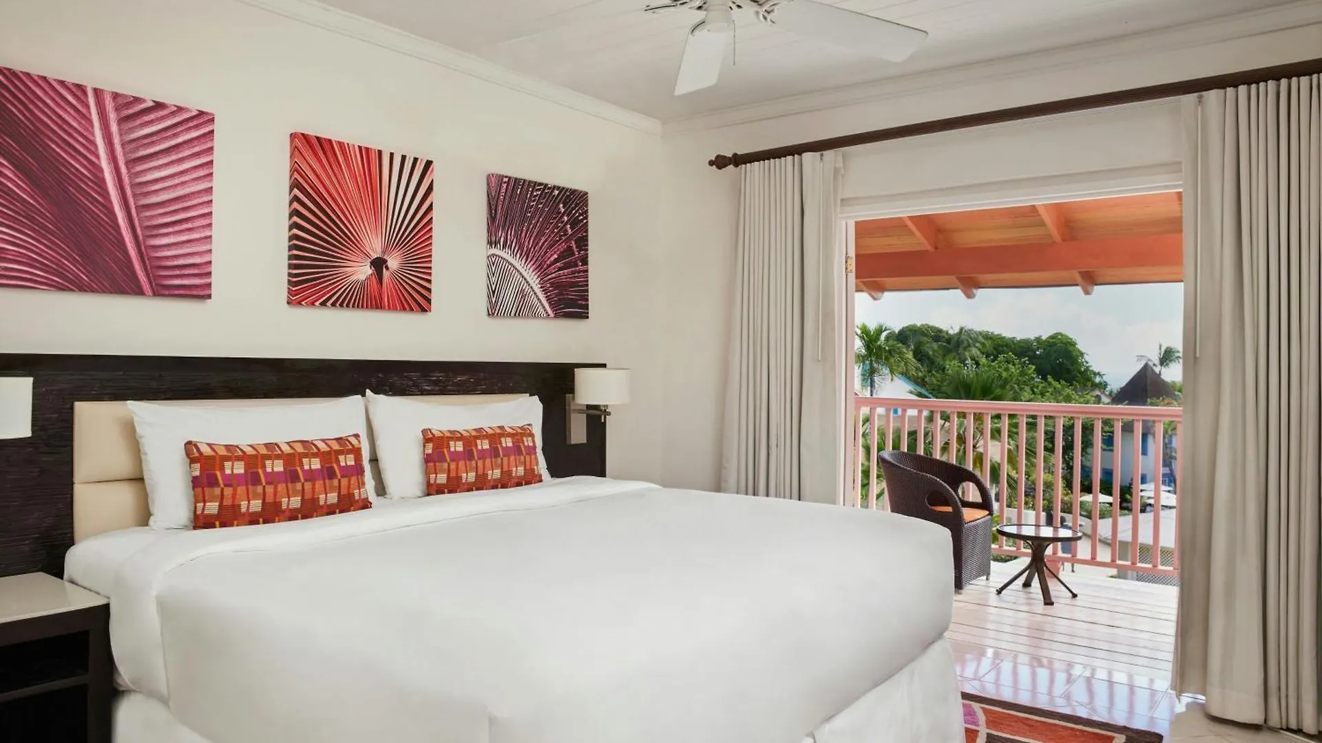 Crystal Cove By Elegant Hotels - All-Inclusive Saint James Barbados